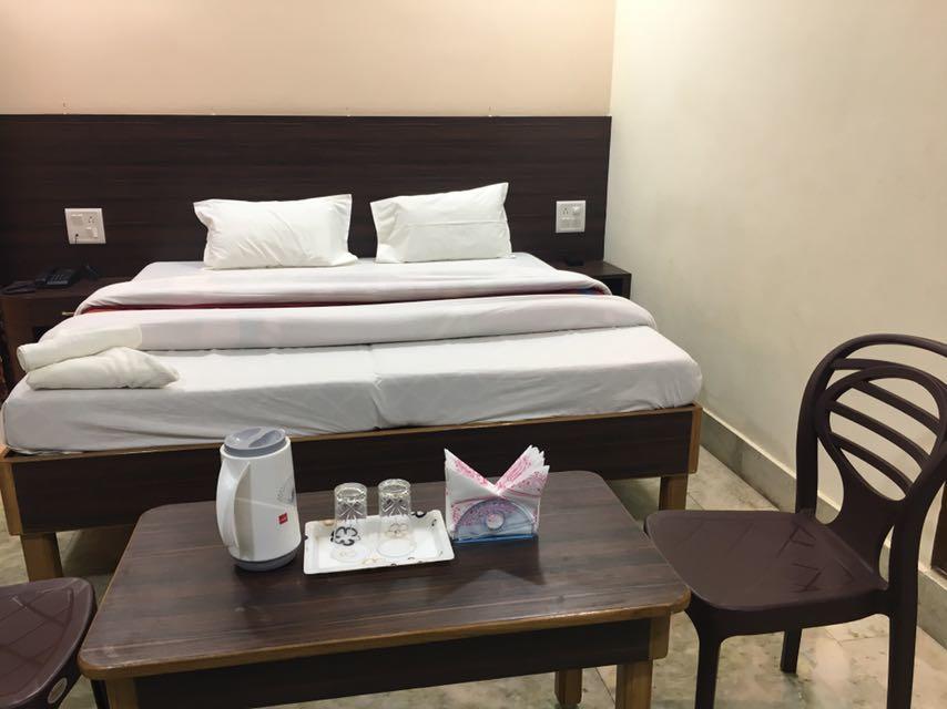Liberty Guest House พาราณสี ภายนอก รูปภาพ